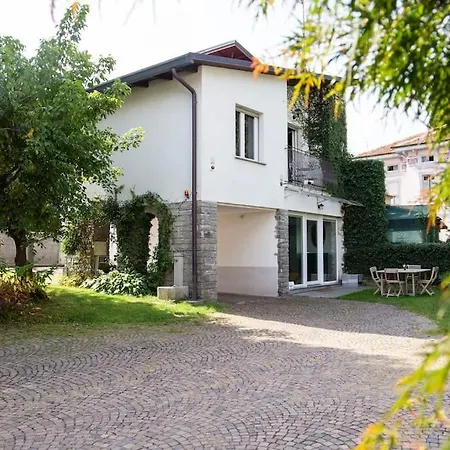 Dom wakacyjny Un Balcone Sul Fiume Castelletto sopra Ticino