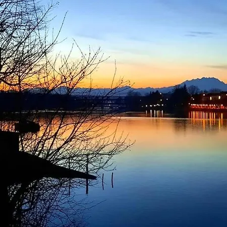 Un Balcone Sul Fiume